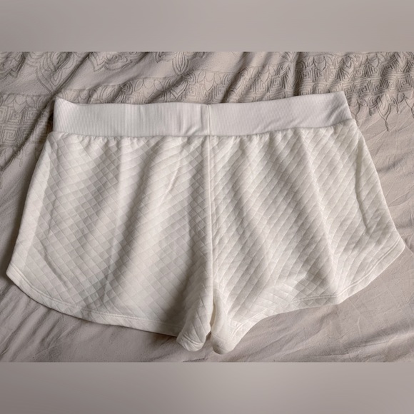 White pajama shorts - Picture 2 of 3